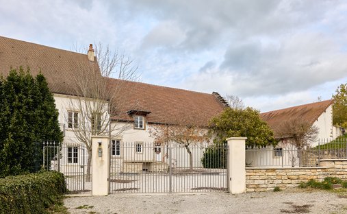 Anwesen in Chateau-Chalon, Bourgogne-Franche-Comté, Frankreich 1