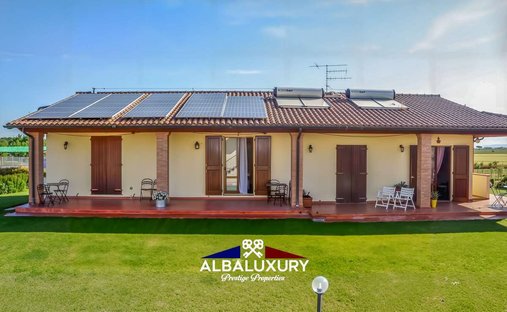 Villa in Principina a Mare, Grosseto, Italy 1
