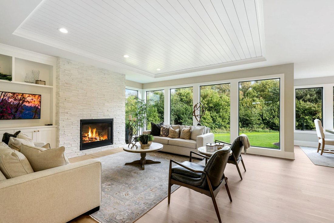 House in Chanhassen, Minnesota, United States 5 - 16656929