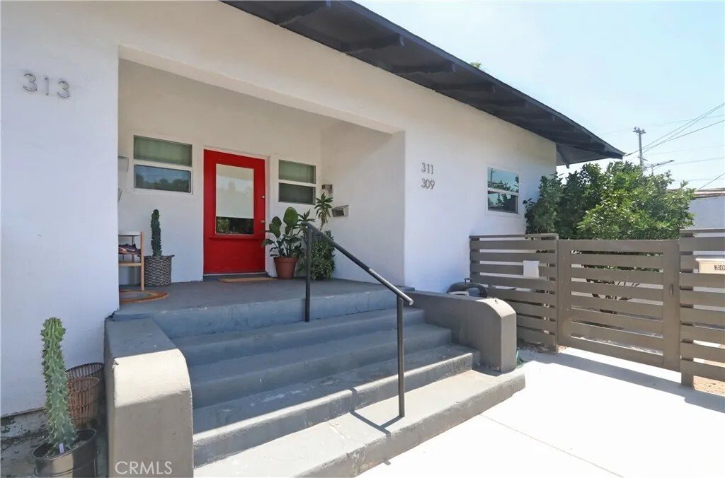 Los Angeles, California, United States 3 - 16558800