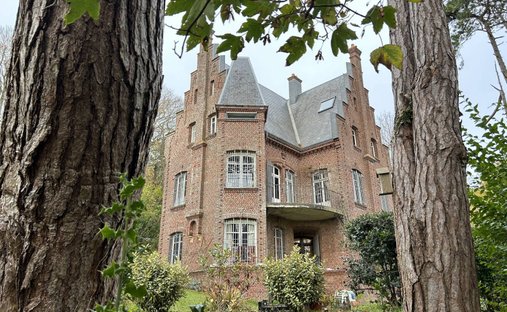 Castle for Sale in Étretat, Normandy, France