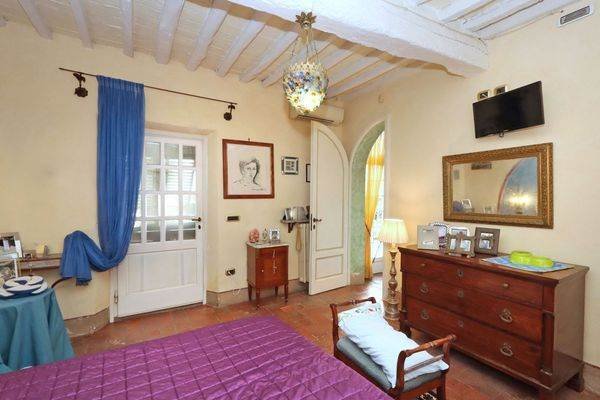 Villa in Fucecchio, Tuscany, Italy 4 - 16570773
