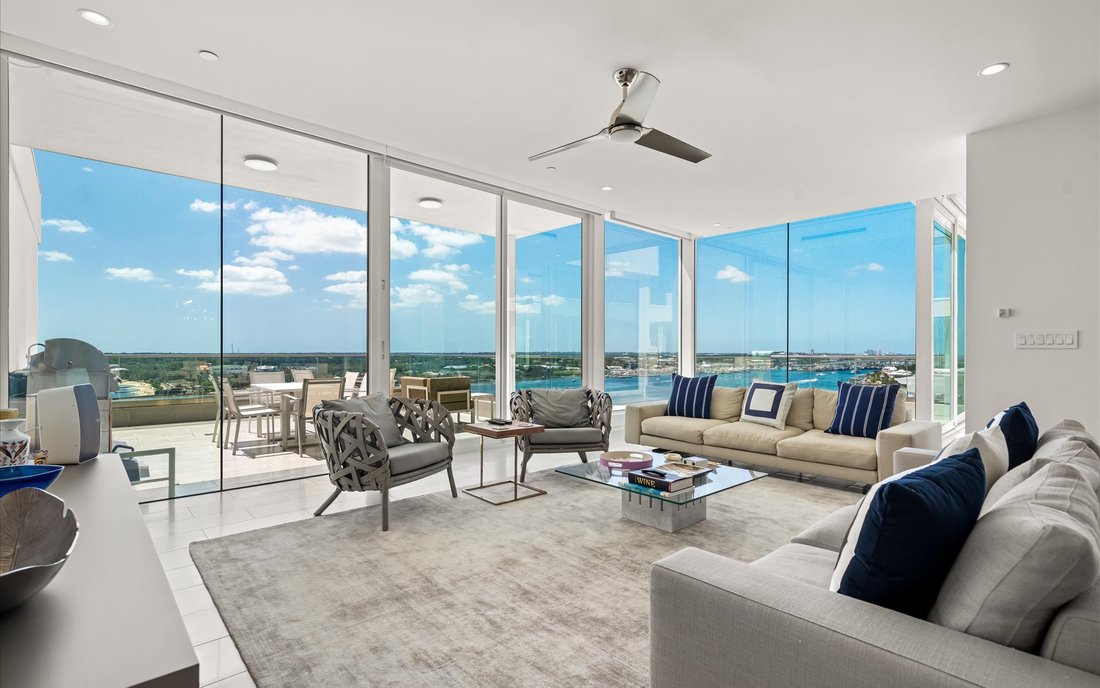 Apartment in Nassau, New Providence, The Bahamas 1 - 16657932