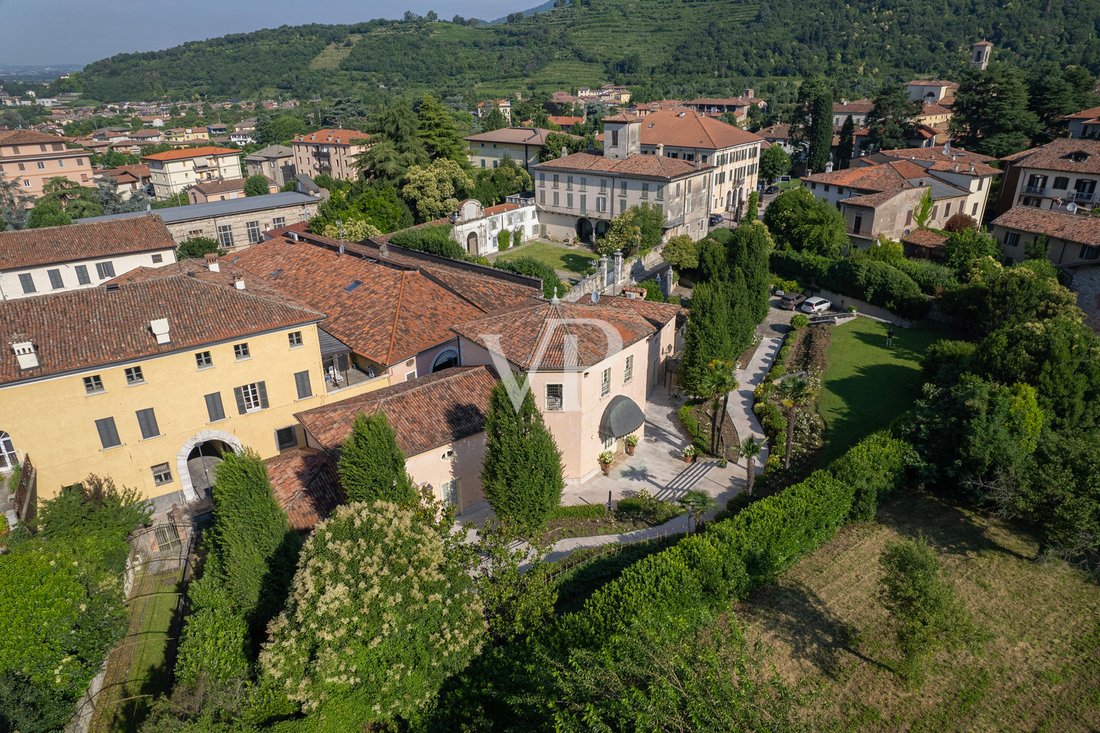 House in Cellatica, Lombardy, Italy 3 - 16656766