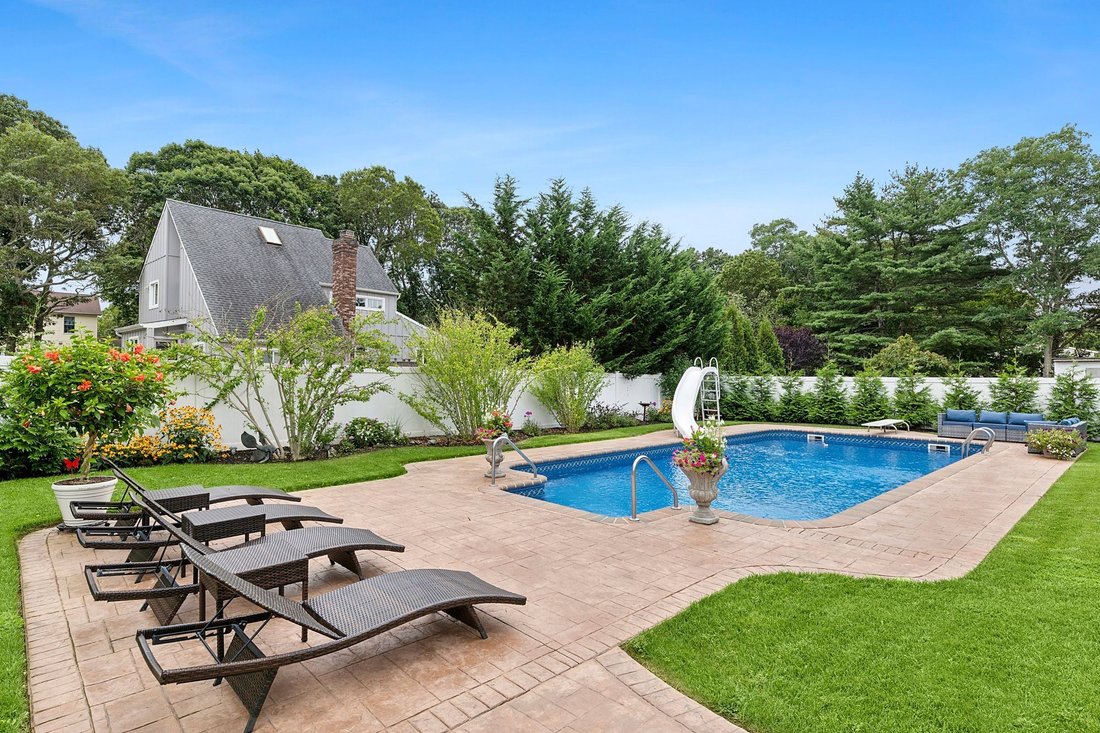 Hampton Bays, New York, United States 5 - 16658567