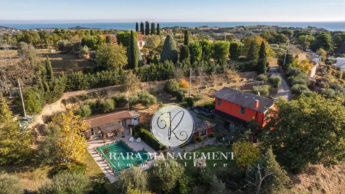 Villa in Civitanova Alta, Civitanova Marche, Marche 1 - 16656147