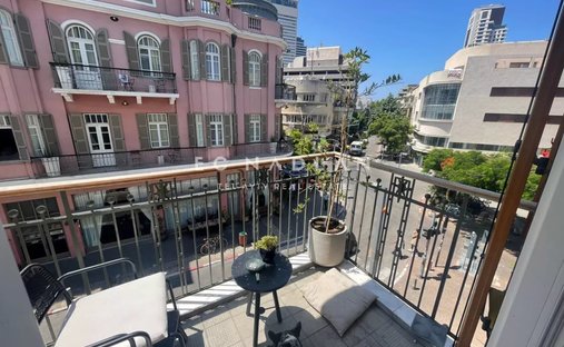 Apartment in Tel Aviv-Yafo, Tel Aviv District, Israel 1