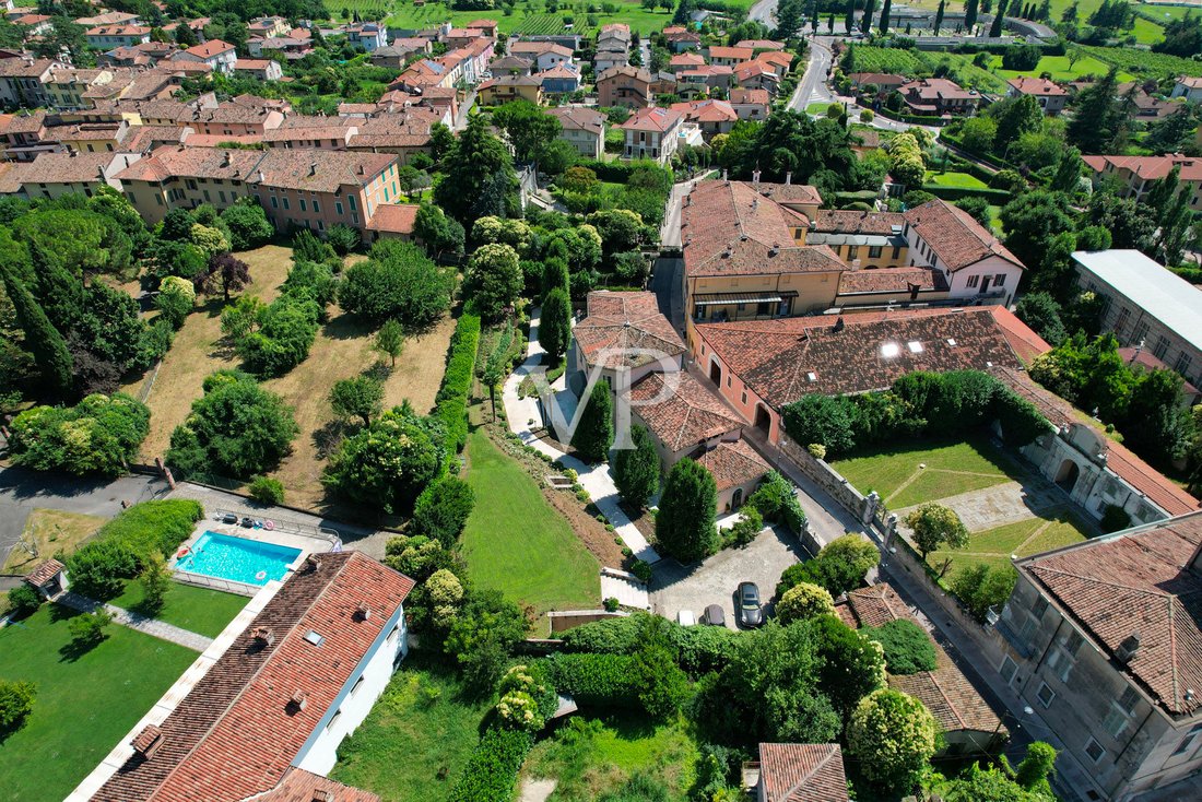 House in Cellatica, Lombardy, Italy 4 - 16656766