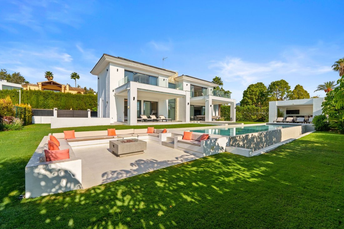 Villa in La Quinta, Benahavis, Andalusia 3 - 16656561
