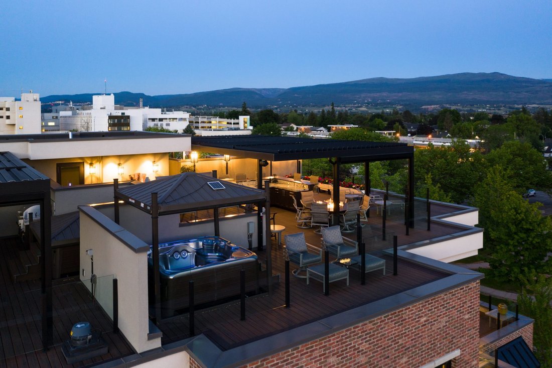 Curated visual reference: Luxury Lakeview Penthouse In Kelowna British Columbia Canada For Sale Photo Inspiration
