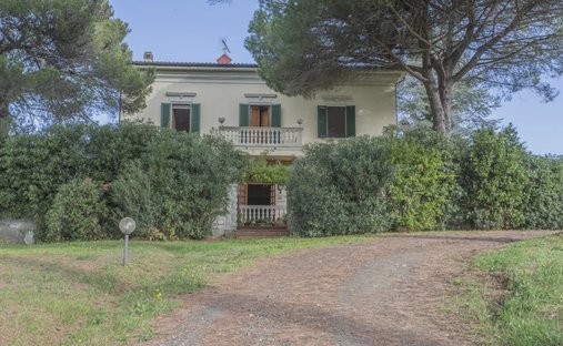 Farm Ranch in Casale Marittimo, Tuscany, Italy 1