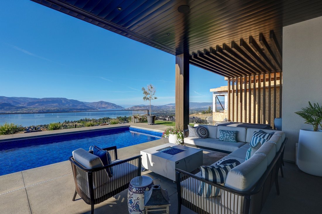 House in Kelowna, British Columbia, Canada 5 - 16658824
