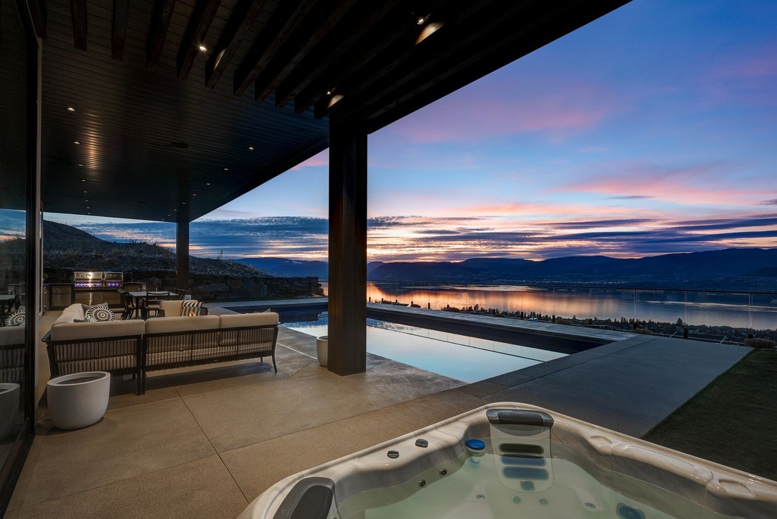 Maison à Kelowna, Colombie-Britannique, Canada 3 - 16658824