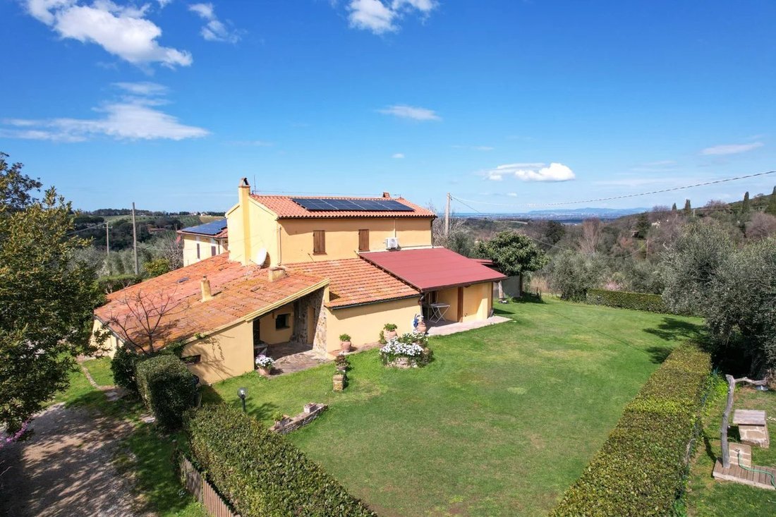 Estate in Castagneto Carducci, Tuscany, Italy 1 - 16656163