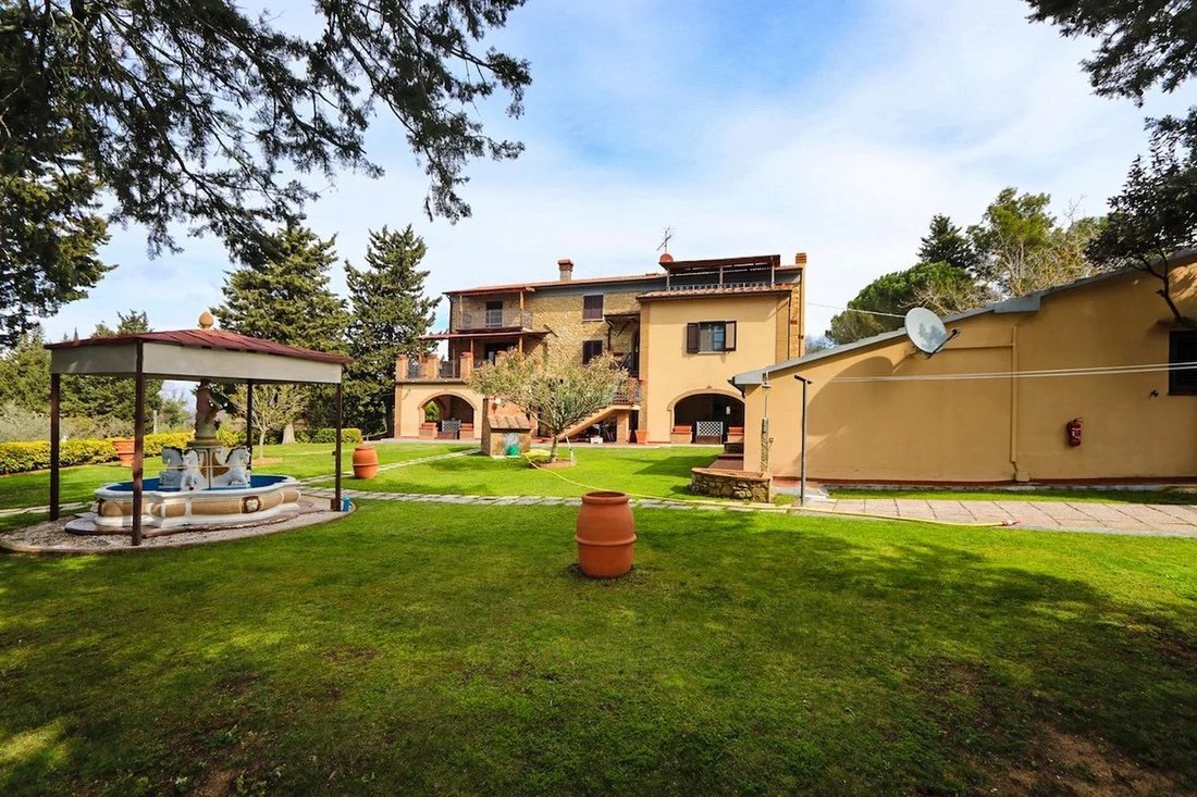 Estate in Guardistallo, Tuscany, Italy 4 - 16656264