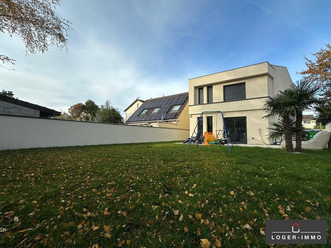 House in Aulnay-sous-Bois, Ile-de-France, France 1 - 16659281
