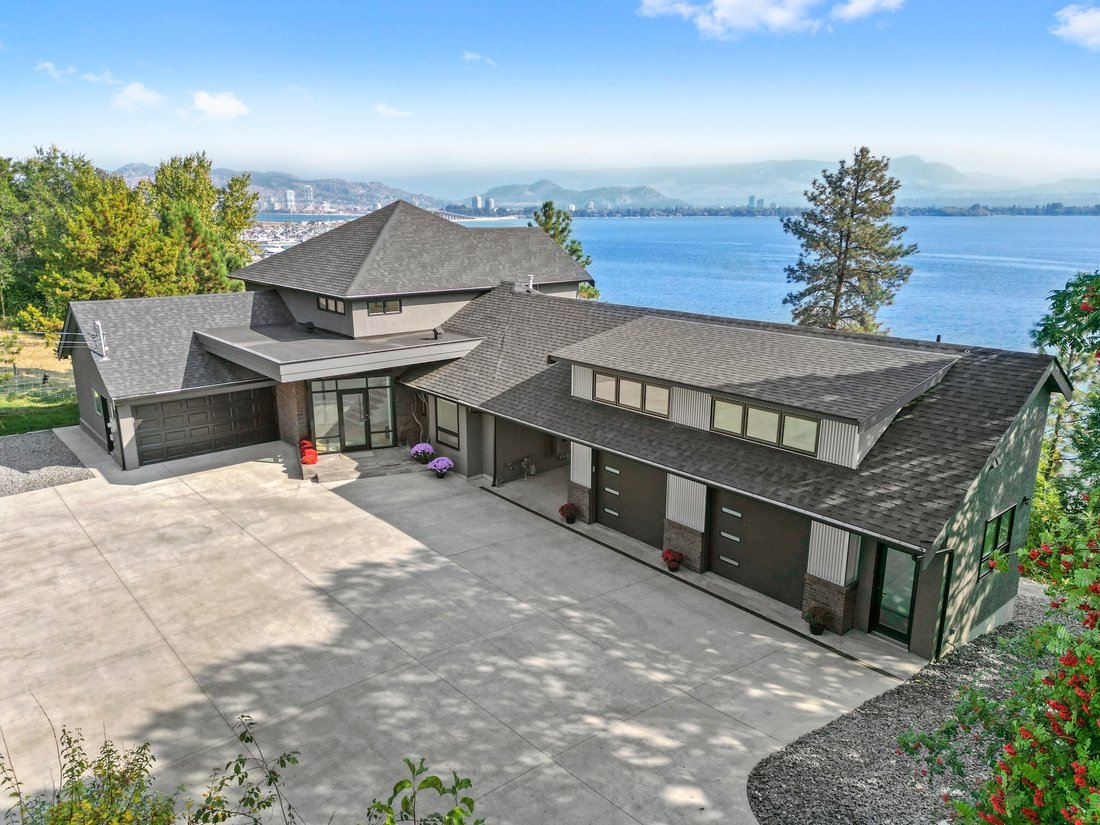 House in West Kelowna, British Columbia, Canada 2 - 16658791