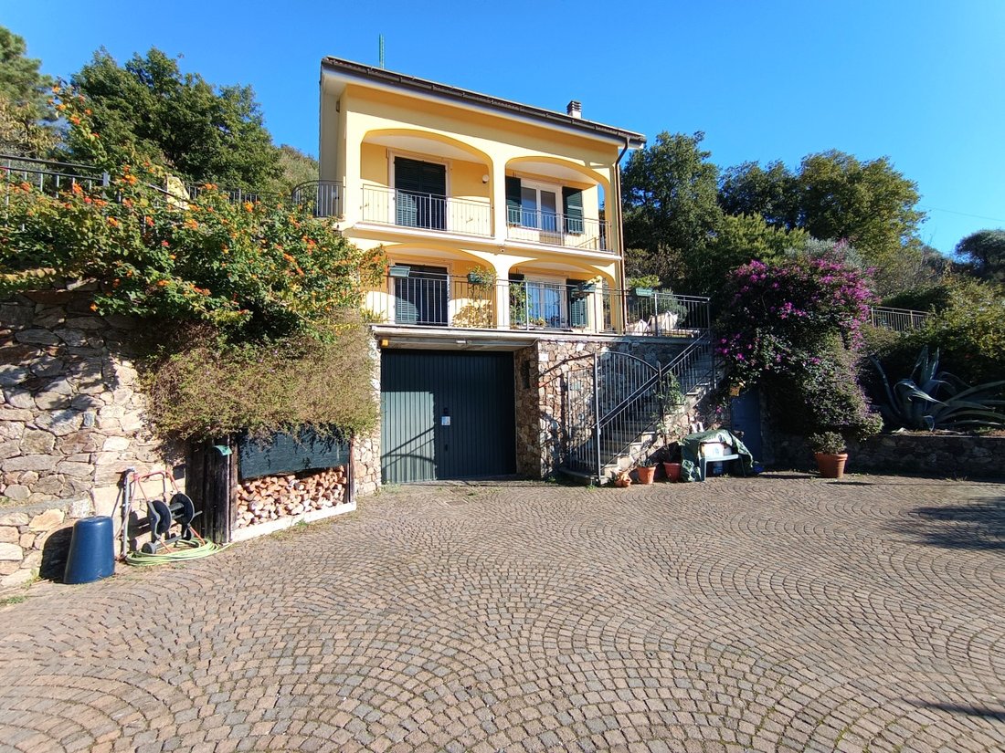 Villa in Villapiana - La Rusca, Savona, Liguria 1 - 16658982