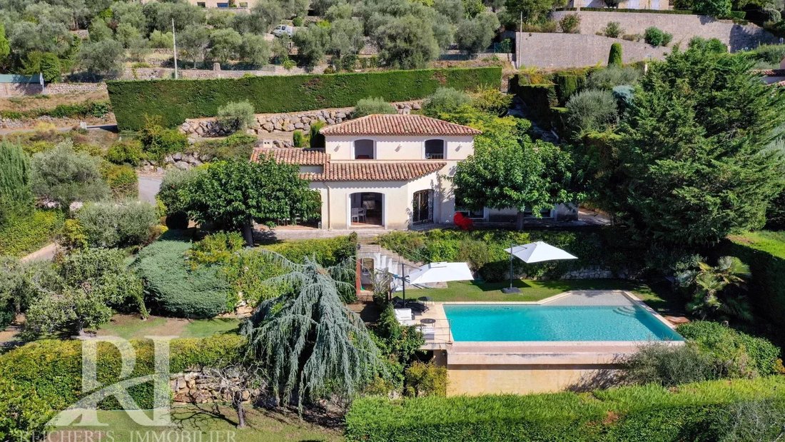 Villa in Cabris, Provence-Alpes-Côte d'Azur, France 1 - 16656261