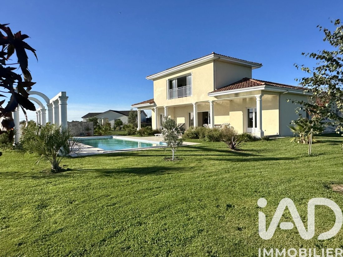 House in Toujouse, Occitania, France 1 - 16657403