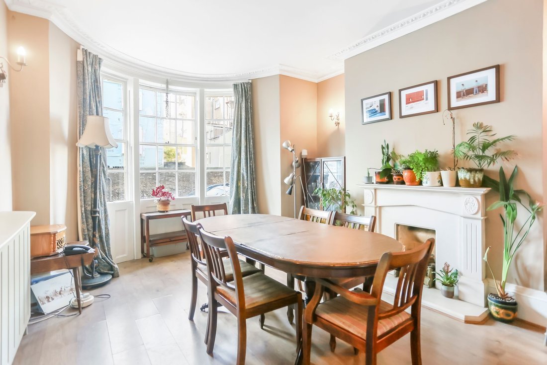 House in Hove, England 2 - 16658067