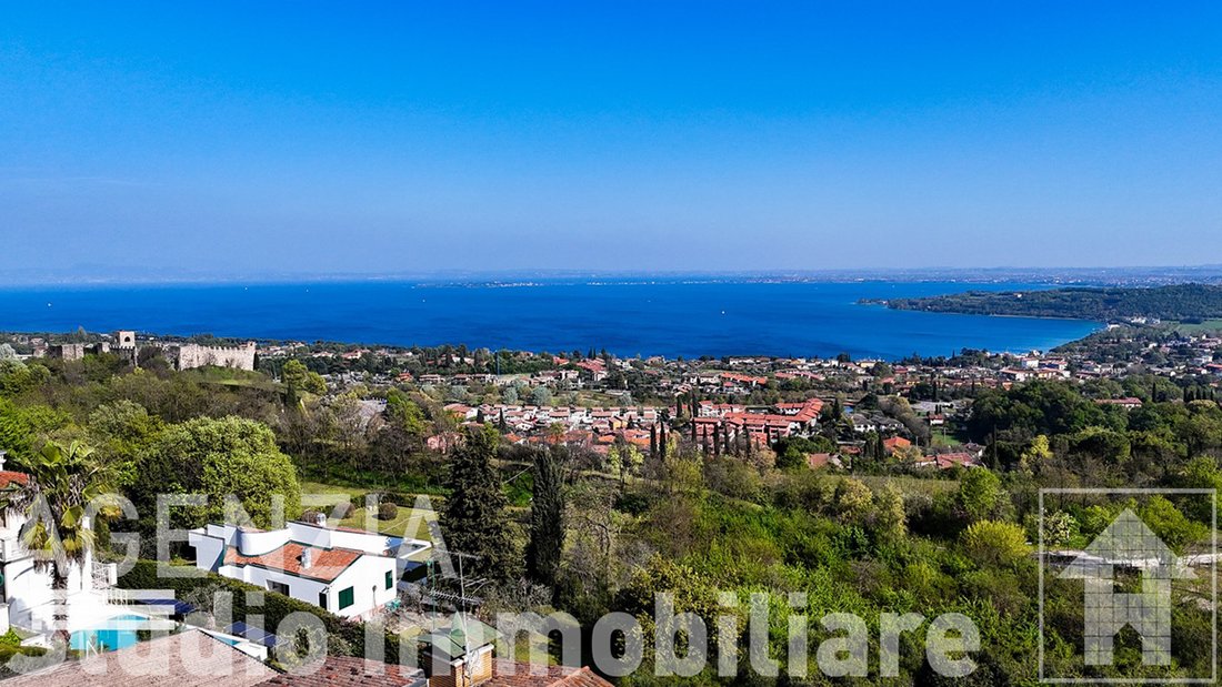 Apartment in Padenghe sul Garda, Lombardy, Italy 2 - 16657616