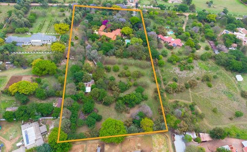 Farm Ranch in Midrand, Gauteng, South Africa 1