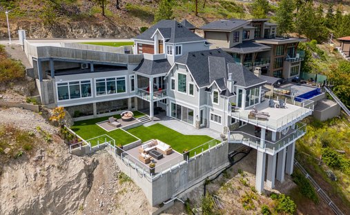 House in West Kelowna, British Columbia, Canada 1