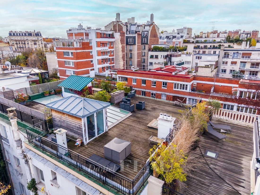 House in Saint James-Delabordère, Neuilly-sur-Seine, France 4 - 15689080