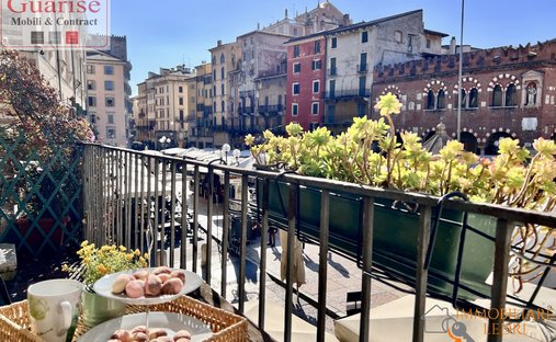 Apartment in Center, Verona, Veneto 1