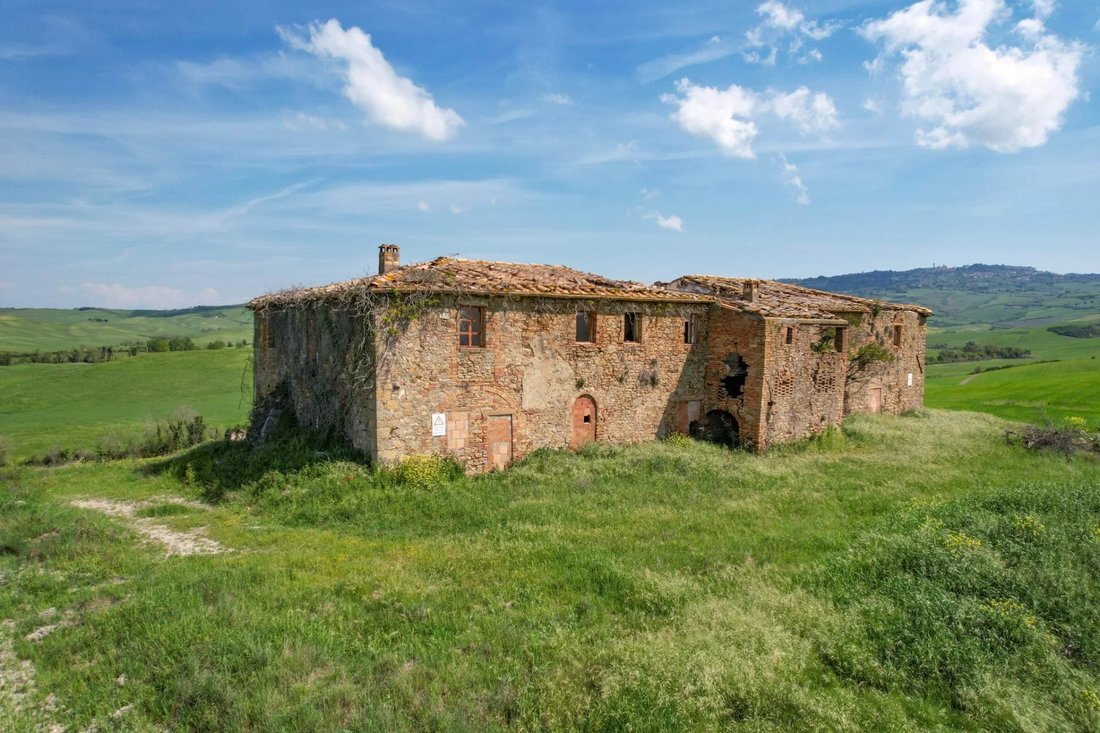 Volterra, Tuscany, Italy 2 - 16656159