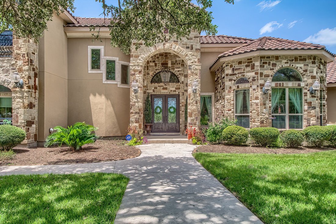 House in Seguin, Texas, United States 3 - 16656914