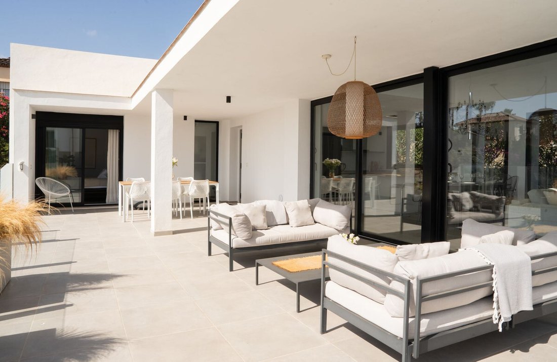 Villa in Estepona, Andalusia, Spain 2 - 16656779