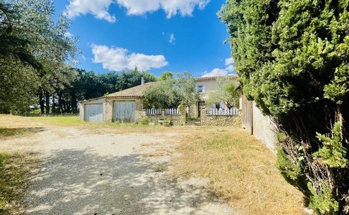 House in Villedieu, Provence-Alpes-Côte d'Azur, France 1
