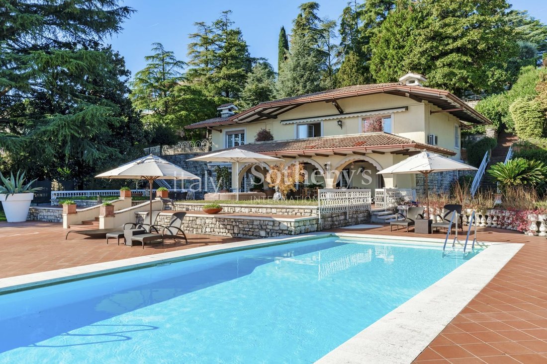 House in Padenghe sul Garda, Lombardy, Italy 3 - 16655821