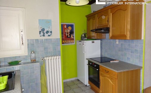 Castle for Sale in Brioude, Auvergne-Rhône-Alpes, France