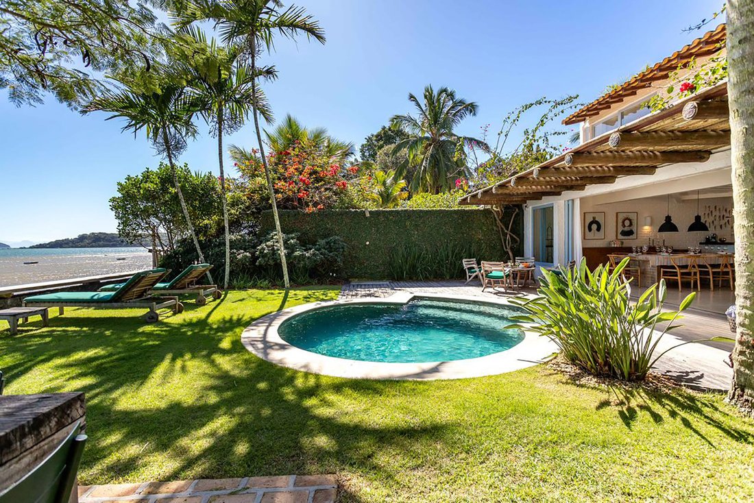 House in Ponta de Manguinhos, State of Rio de Janeiro, Brazil 3 - 16656568