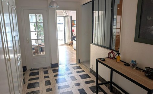 Castle for Sale in Laval, Pays de la Loire, France