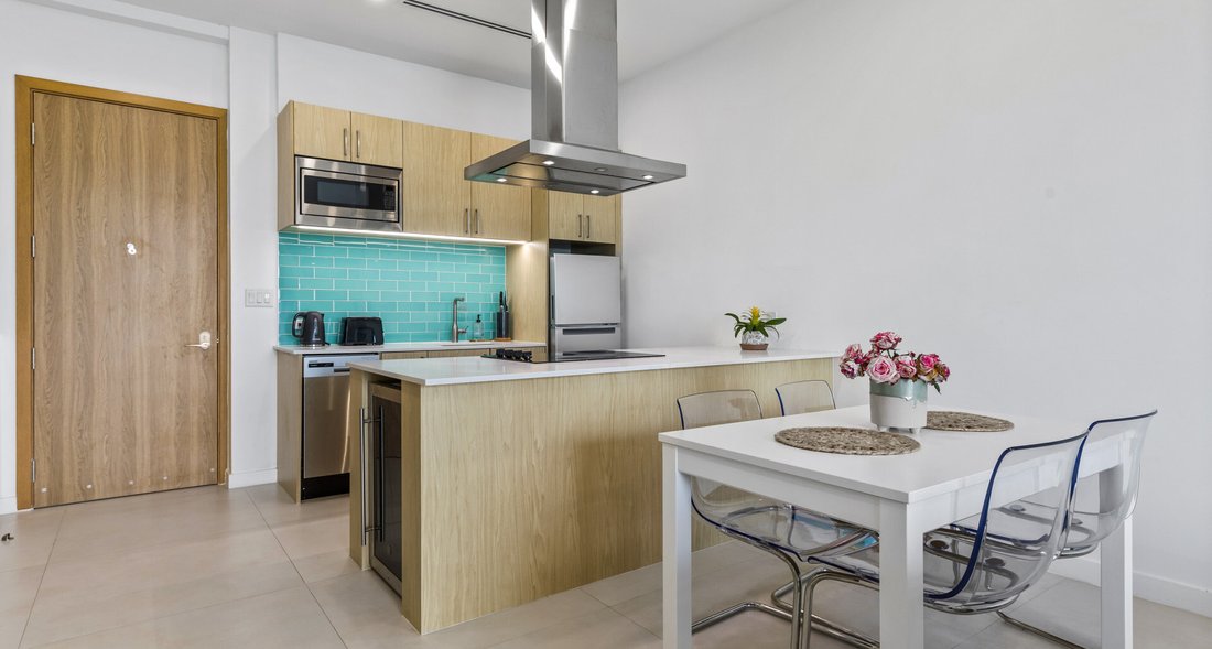 Apartment in Grand Harbour, George Town, Cayman Islands 4 - 16656584