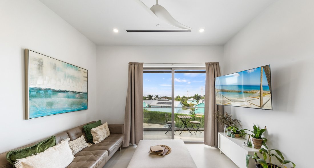 Apartment in Grand Harbour, George Town, Cayman Islands 2 - 16656584