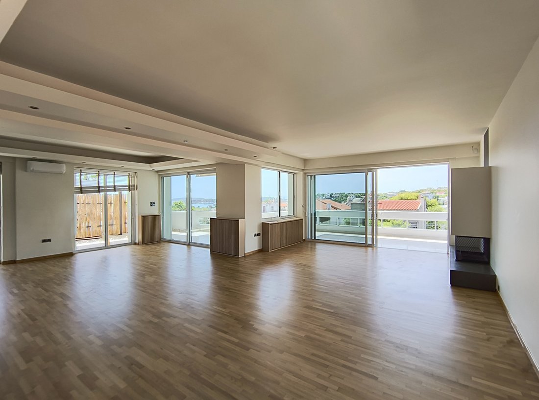 Apartment in Vouliagmeni, Attica, Greece 1 - 14752020