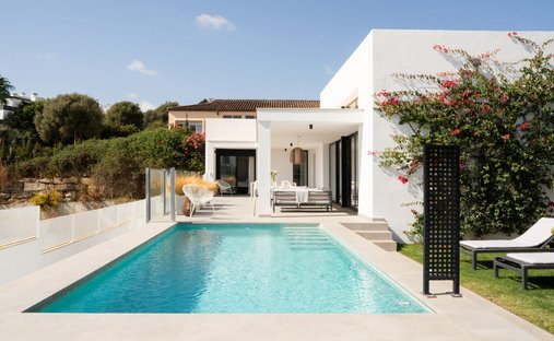 Villa in Estepona, Andalusia, Spain 1