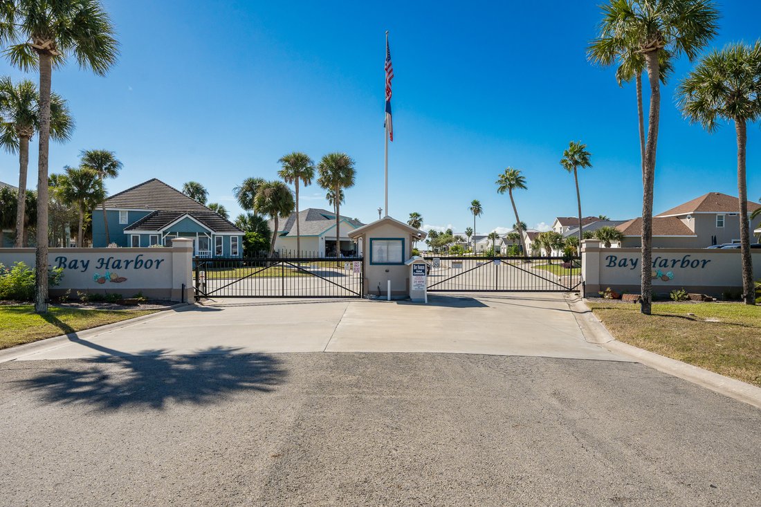 House in Aransas Pass, Texas, United States 2 - 16657279