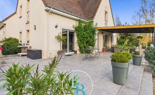 Casa en Troarn, Normandía, Francia 1