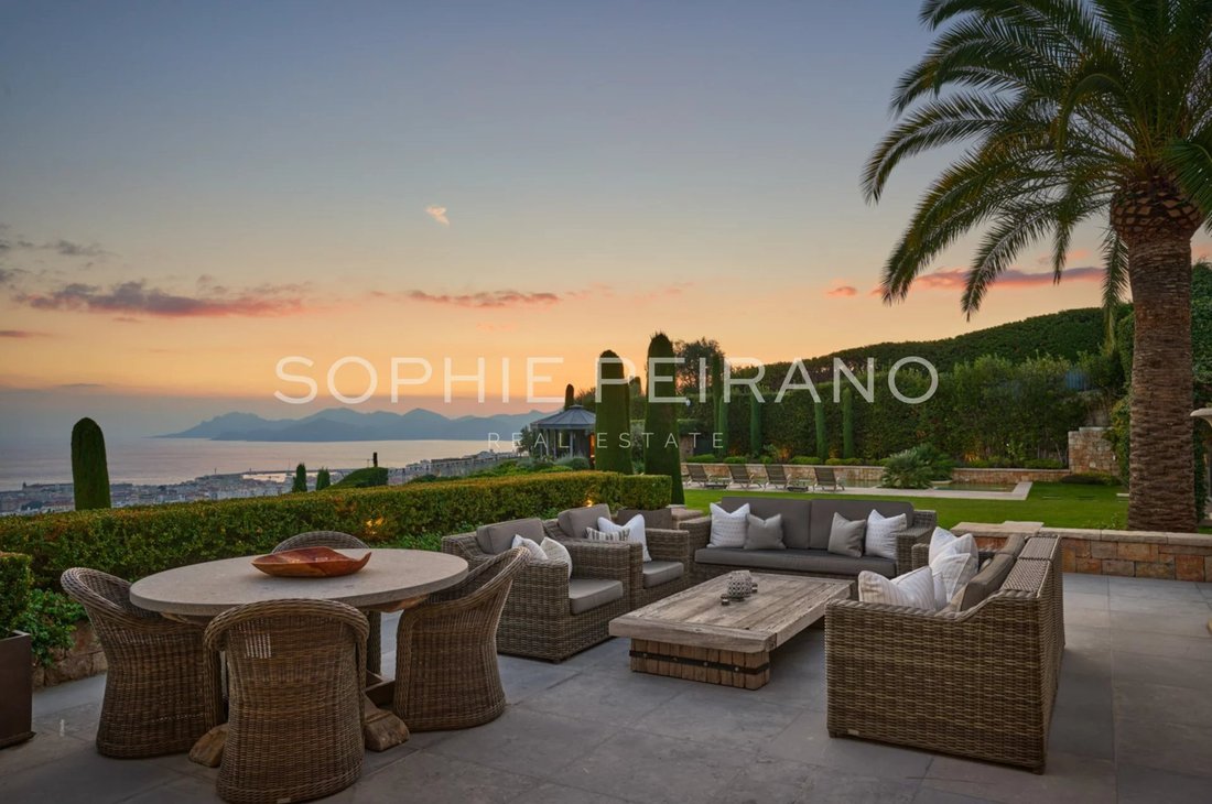 Villa in La Californie, Cannes, France 2 - 16657627