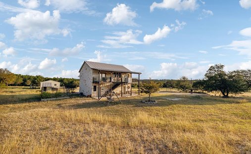 House in Center Point, Texas, United States 1