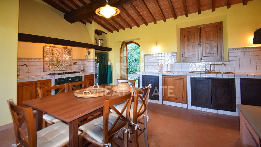 Estate in Gaiole in Chianti, Tuscany, Italy 2 - 16657554