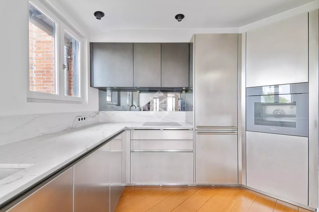 Apartment in Saint Thomas d'Aquin, Paris 7e Arrondissement, Paris 5 - 15854424
