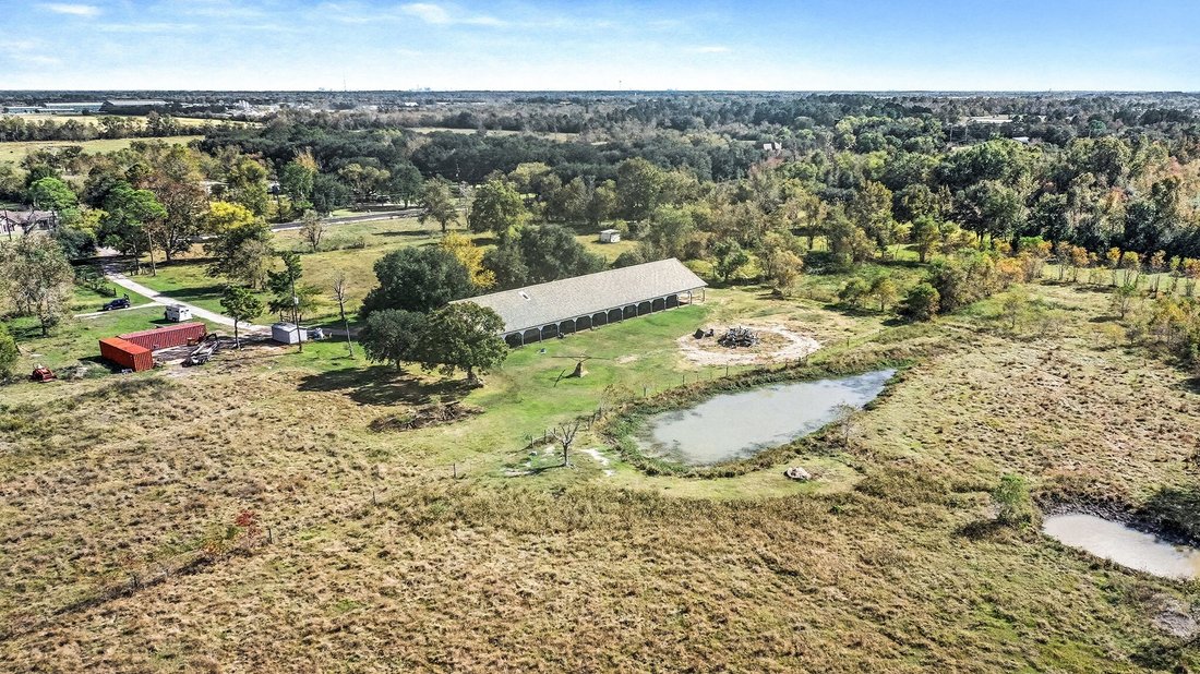 Farm Ranch in Crosby, Texas, United States 3 - 16655953