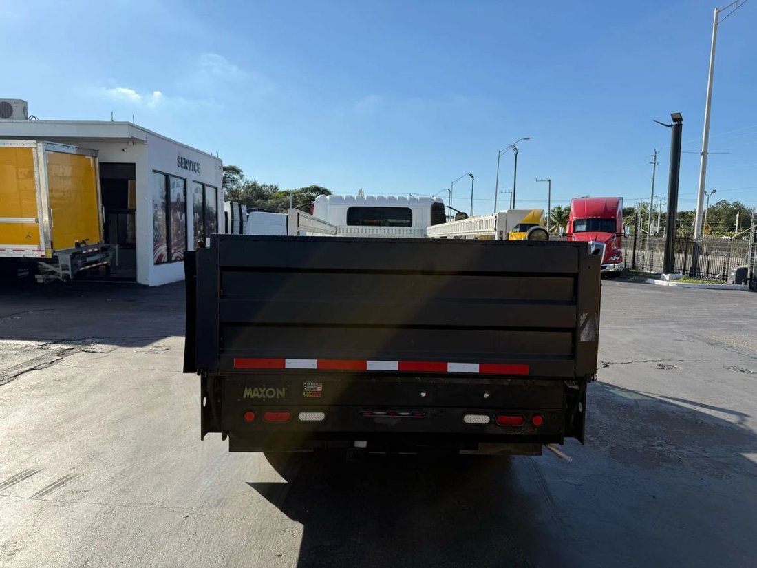 Pickup in Miami, FL, United States 5 - 15555190